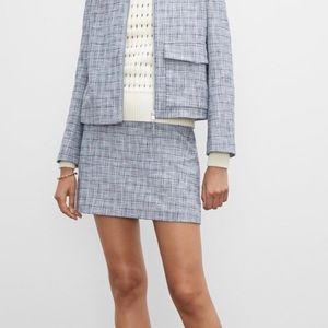 Club Monaco Blue Textured Skirt. Size 0.